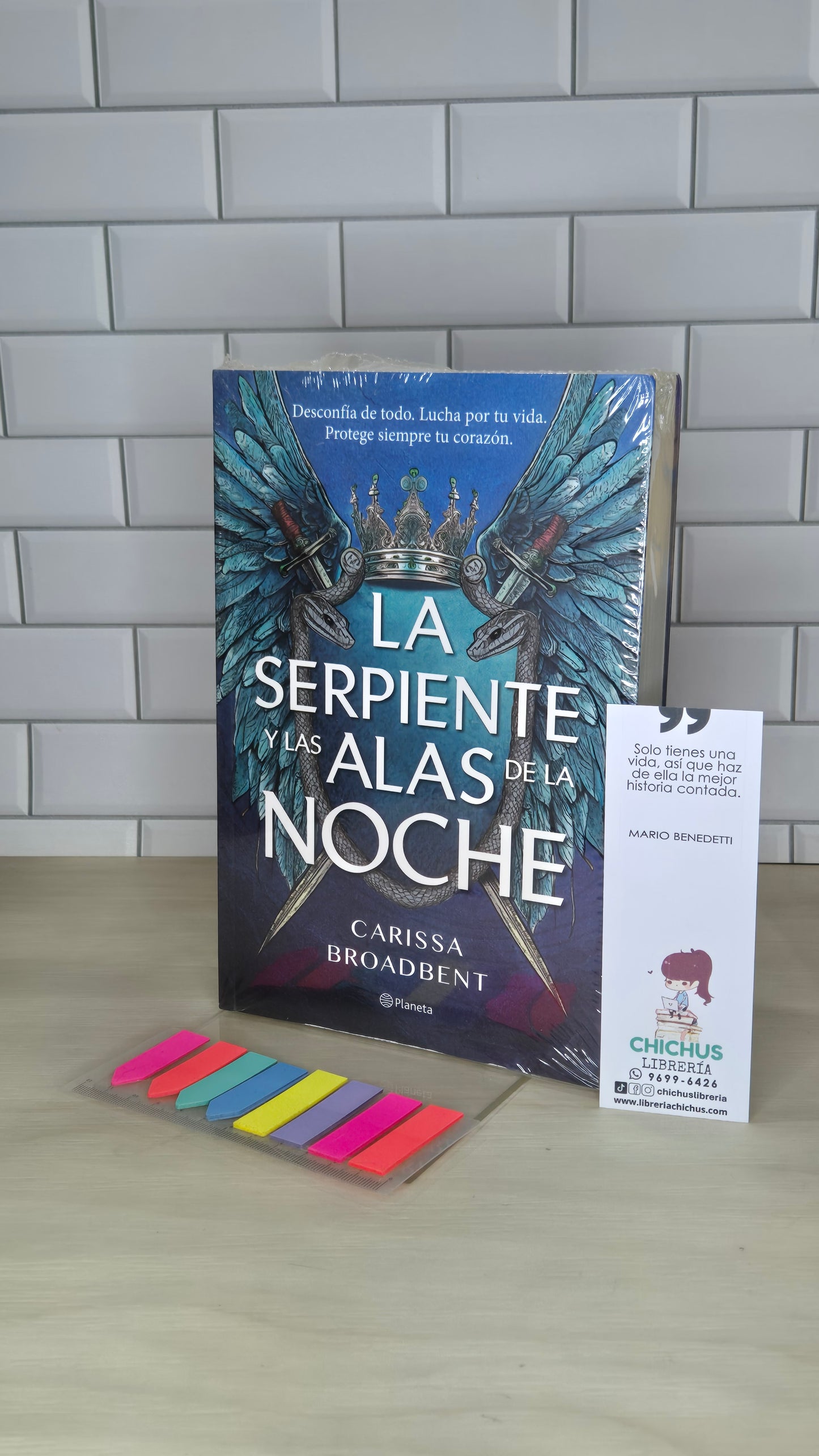 La serpiente y las alas de la noche
