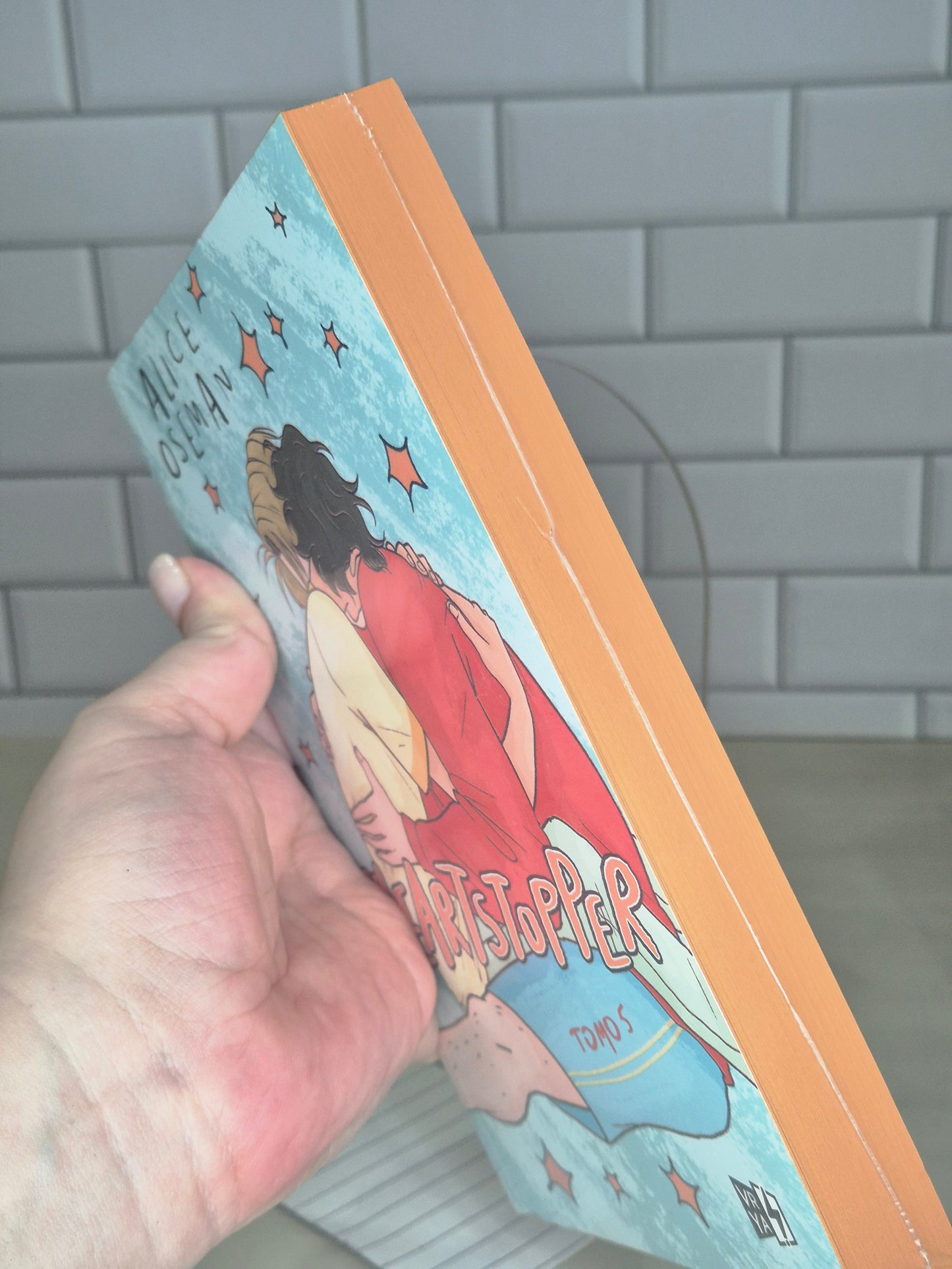 Heartstopper #5 edición cantos pintados