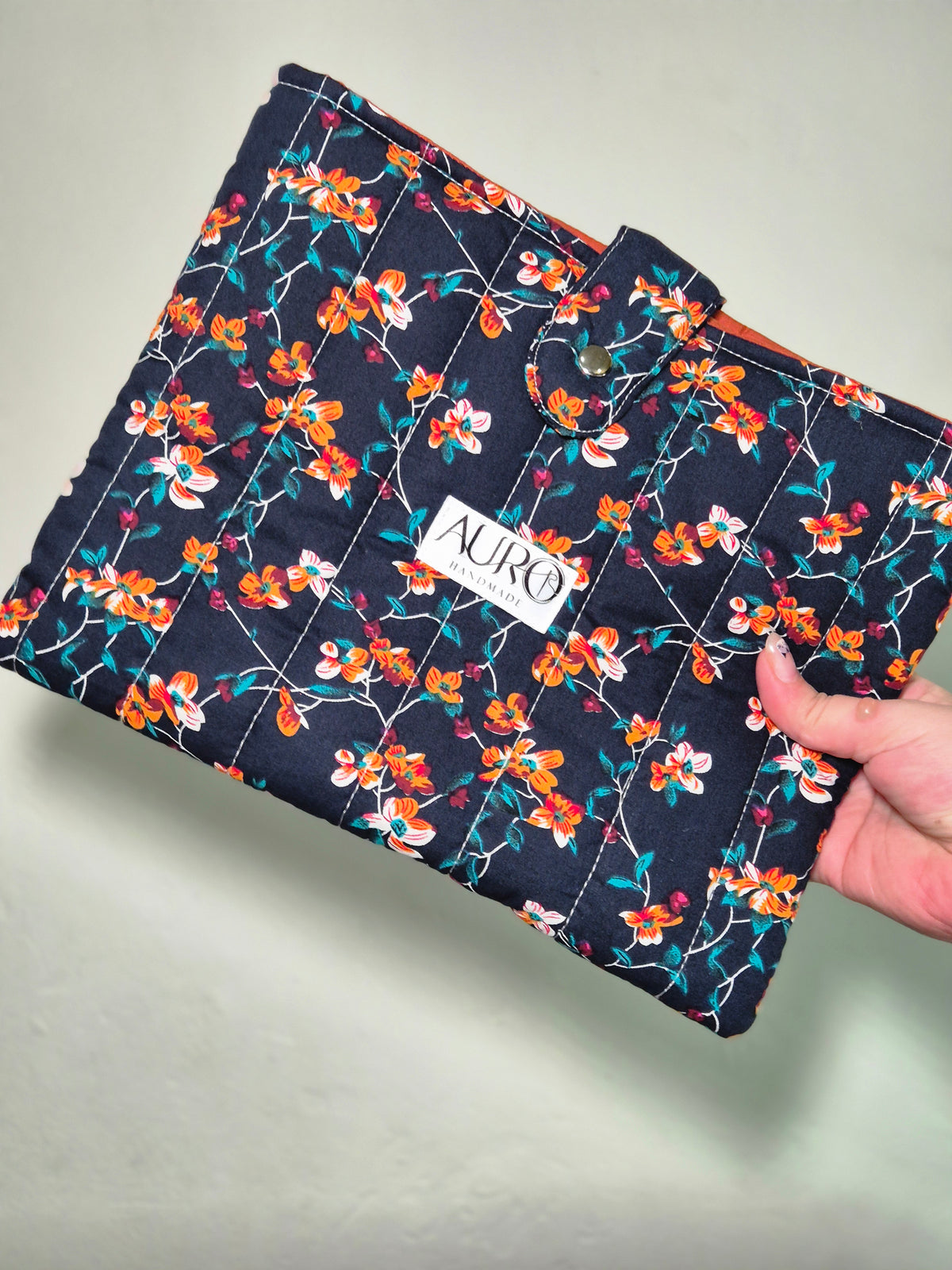 Funda Noche de Flores tamaño libro