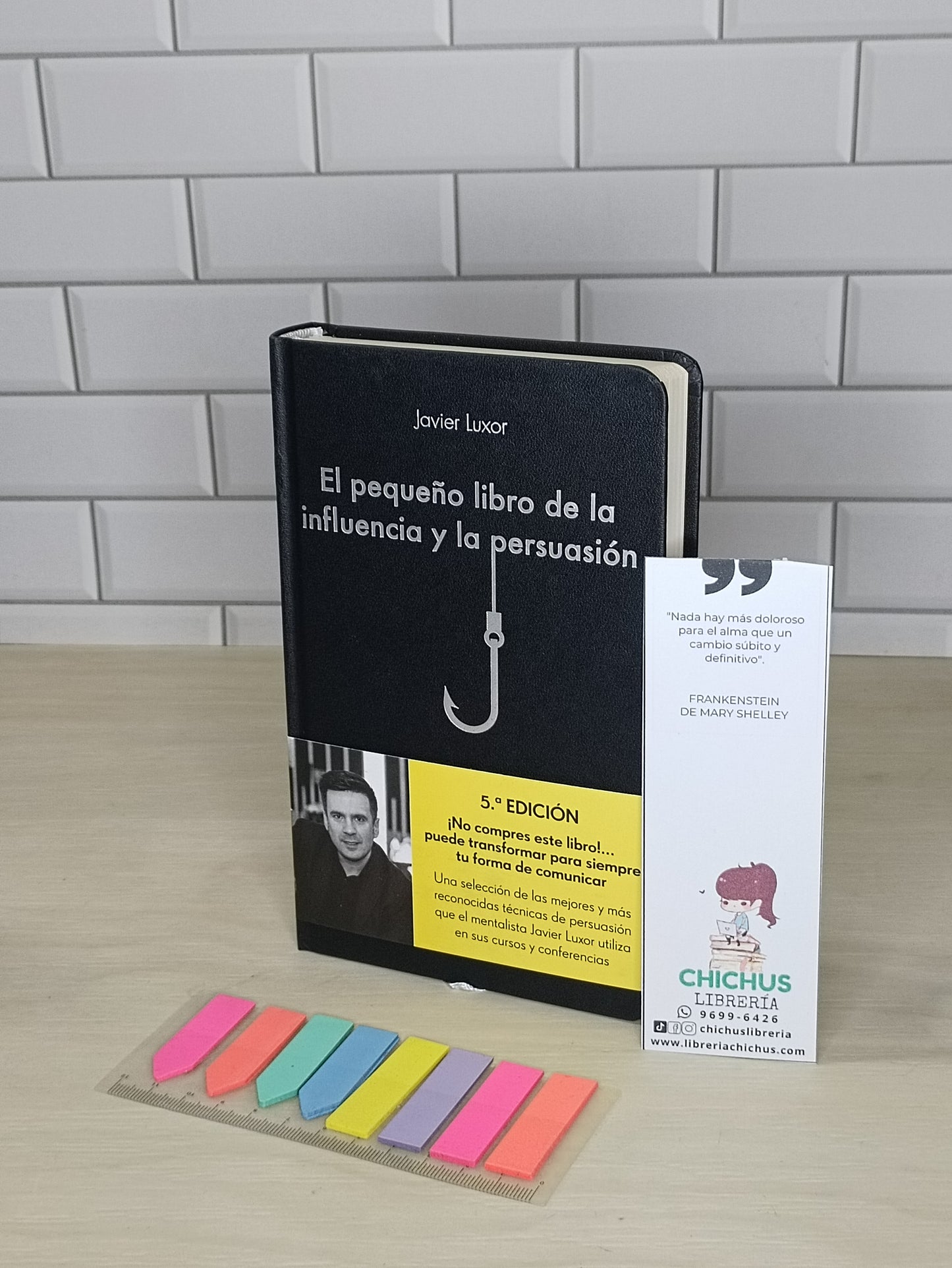 El pequeño libro de la influencia y la per