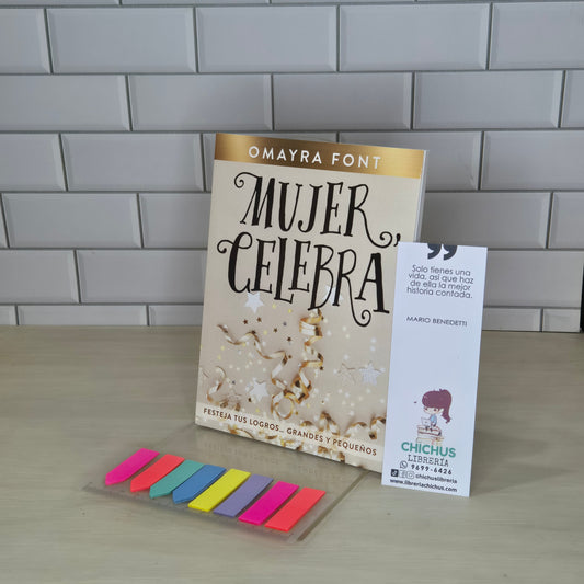 Mujer celebra