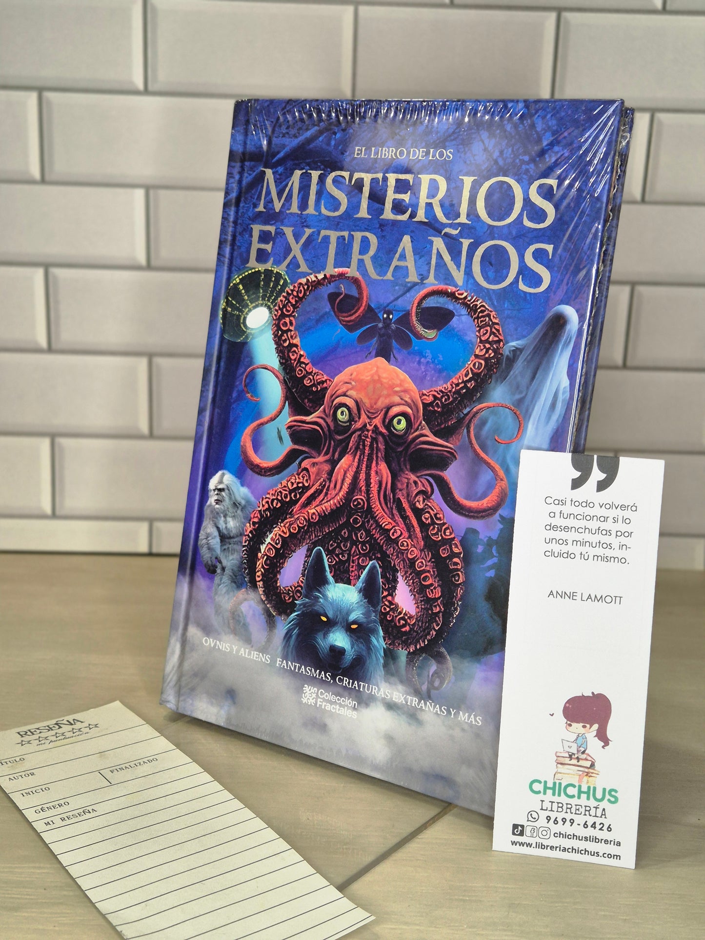 El libro de los misterios extraños tapa dura