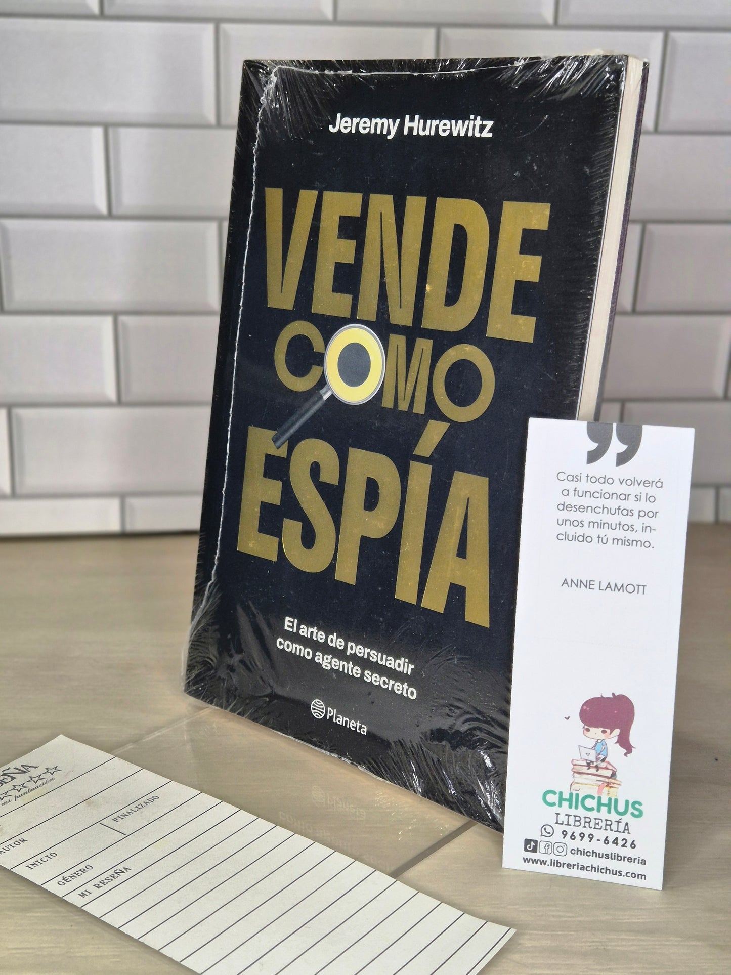 Vende como espía