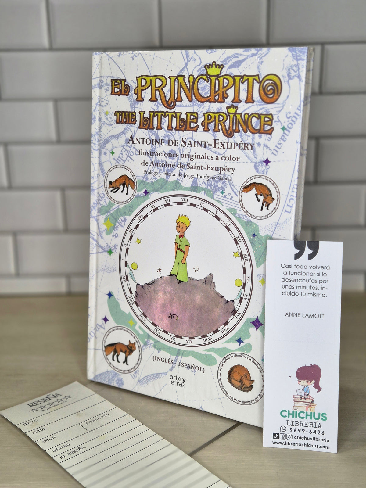 El Principito edición en tapa dura e ilustrado bilingüe español- inglés