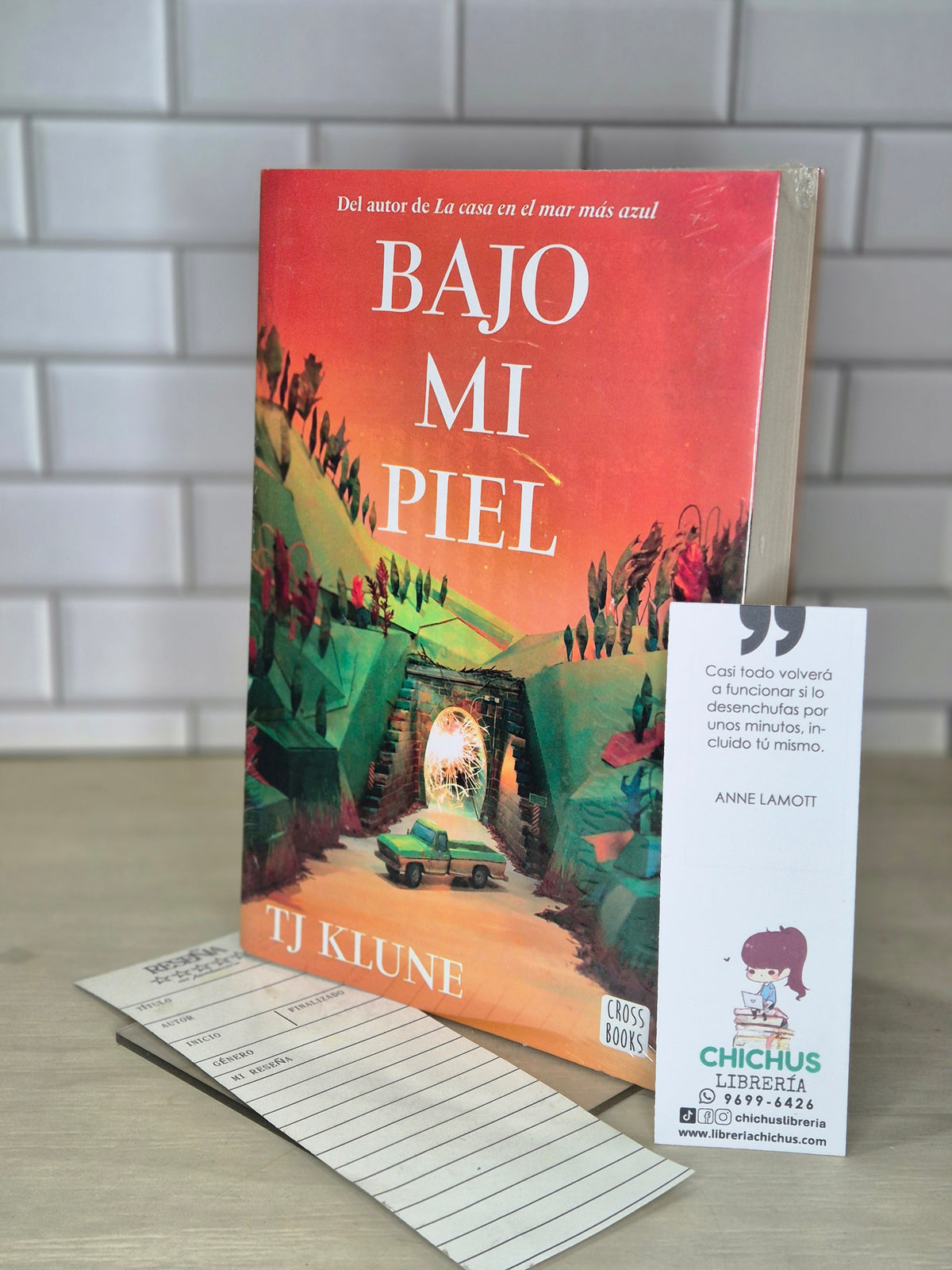 Bajo Mi Piel